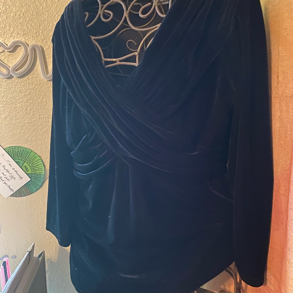 Black high quAlity velvet crossover top.  Can be modest or reavealing.